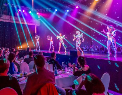 sarrasani_alte_show_tanzen