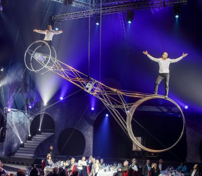 sarrasani_alte_show_wippe