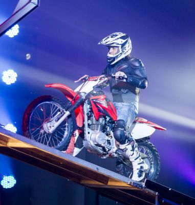 sarrasani_alte_show_motorad